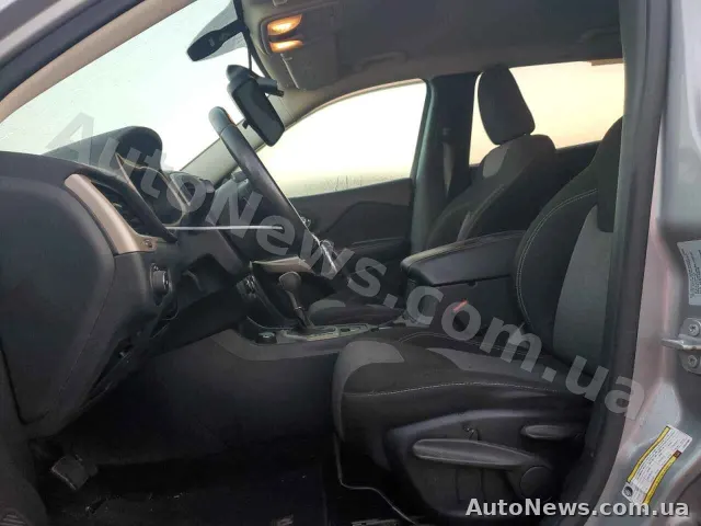2017 Jeep Grand Cher, VIN 1C4PJMCB8JD531084, держномер АХ0625РС — фото 7 (copart)