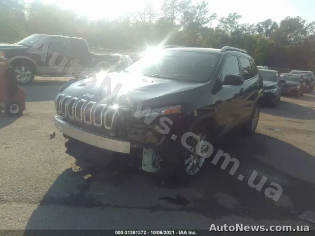2018 Jeep Cherokee — zdjęcie 2 (iaai)