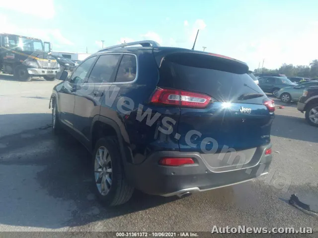 2018 Jeep Cherokee — zdjęcie 3 (iaai)