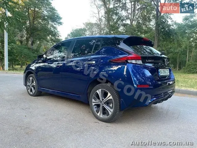 2020 Nissan Leaf, VIN 1N4BZ1CP2LC311323 — zdjęcie 4 (autoria)