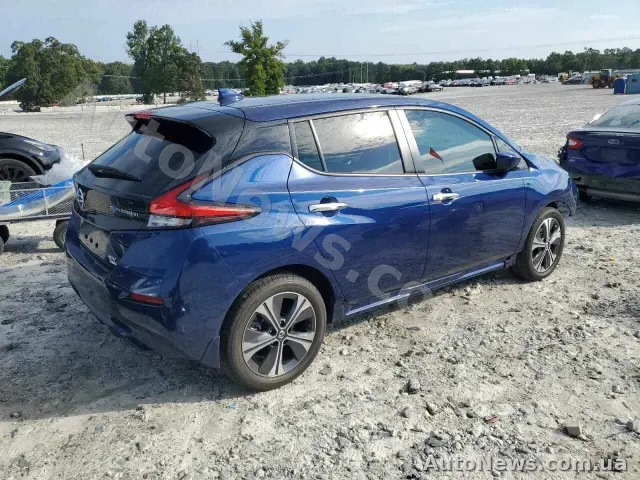 2020 Nissan Leaf, VIN 1N4BZ1CP2LC311323 — zdjęcie 3 (copart)