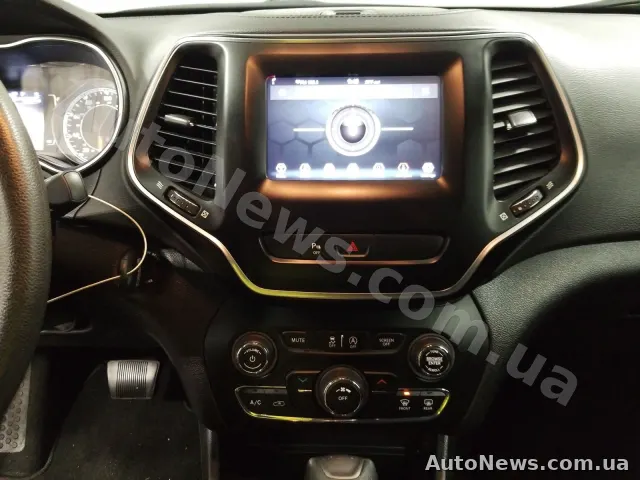 2018 Jeep Cherokee, VIN 1C4PJLCB4KD370275, госномер ВІ8839ІР — фото 11 (manheim)