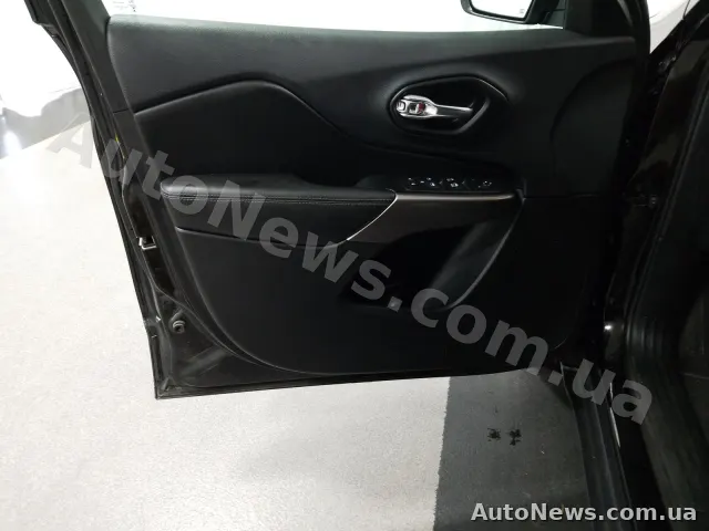 2018 Jeep Cherokee, VIN 1C4PJLCB4KD370275, госномер ВІ8839ІР — фото 9 (manheim)