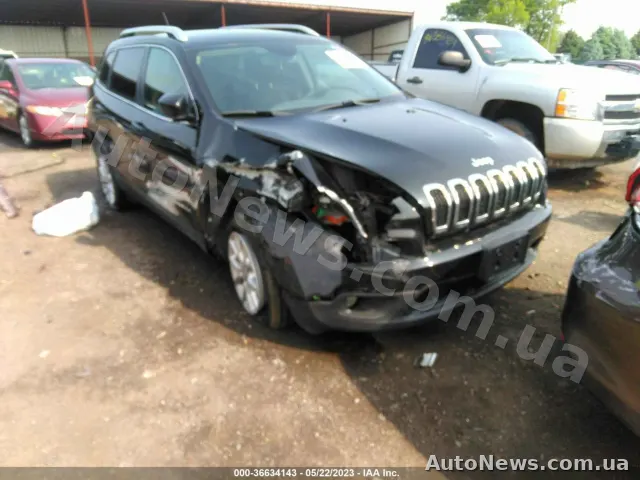 2017 Jeep Cherokee — фото 6 (iaai)