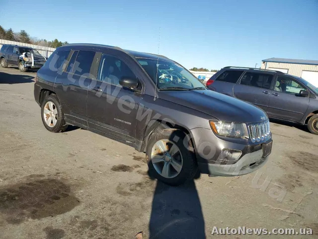 2014 Jeep Compass — zdjęcie 4 (copart)