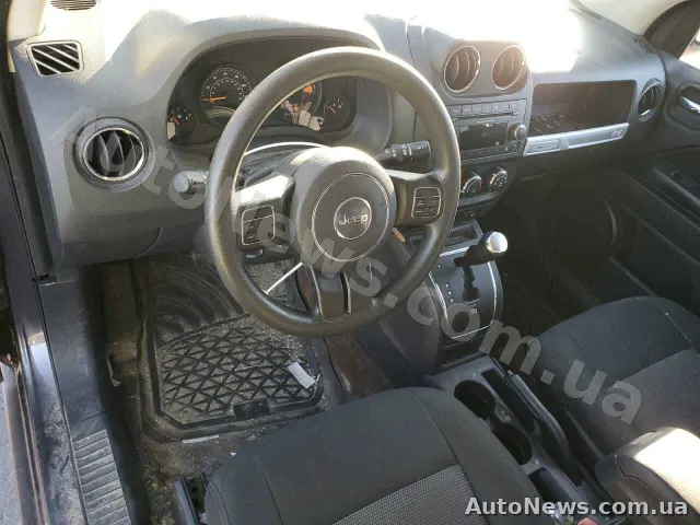 2014 Jeep Compass — zdjęcie 8 (copart)