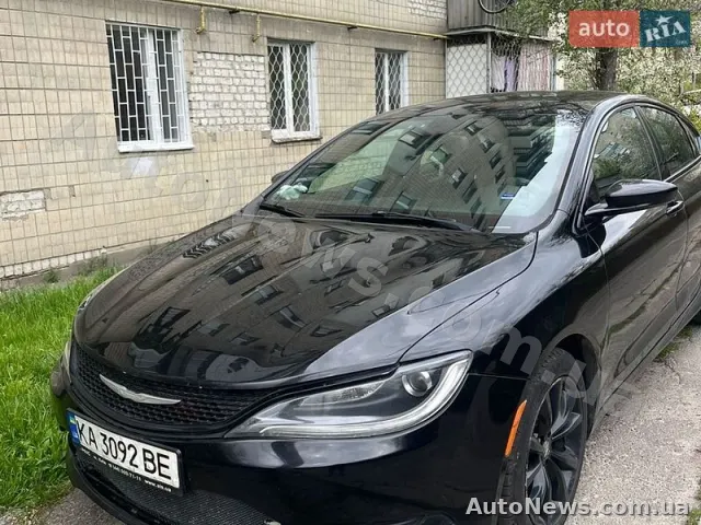 2015 Chrysler 200 — photo 3 (autoria)