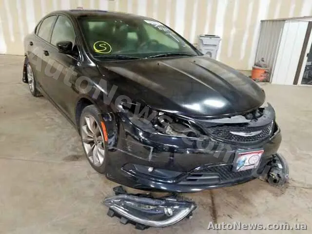 2015 Chrysler 200 — photo 1 (copart)