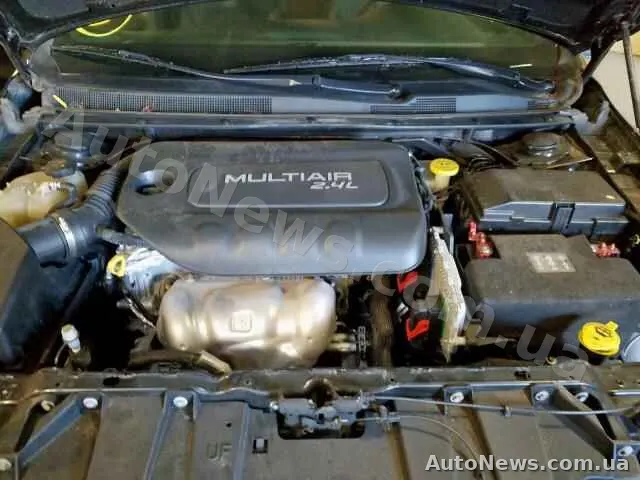 2015 Chrysler 200 — photo 7 (copart)