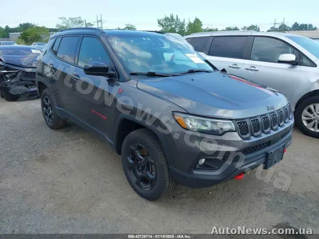 2023 Jeep Compass, VIN 3C4NJDDN5PT501785 — zdjęcie 1 (iaai)