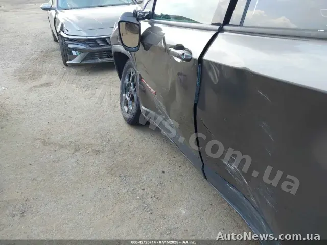 2023 Jeep Compass, VIN 3C4NJDDN5PT501785 — zdjęcie 18 (iaai)