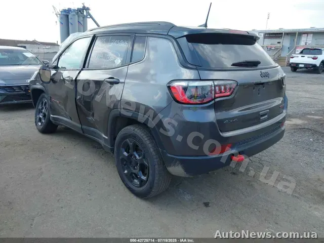 2023 Jeep Compass, VIN 3C4NJDDN5PT501785 — zdjęcie 3 (iaai)