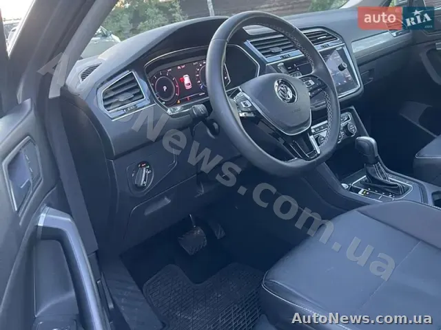 2021 Volkswagen Tiguan, VIN 3VV3B7AX0MM083980 — фото 19 (autoria)