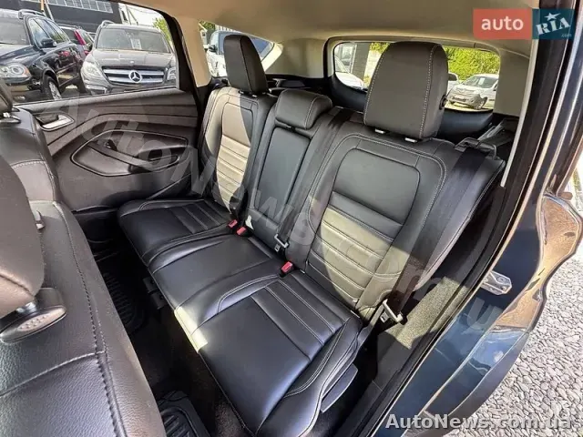 2019 Ford Escape, VIN 1FMCU9HD3KUB70843 — фото 100 (autoria)