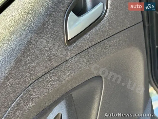 2019 Ford Escape, VIN 1FMCU9HD3KUB70843 — фото 144 (autoria)