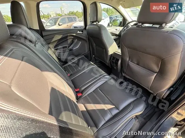 2019 Ford Escape, VIN 1FMCU9HD3KUB70843 — фото 149 (autoria)