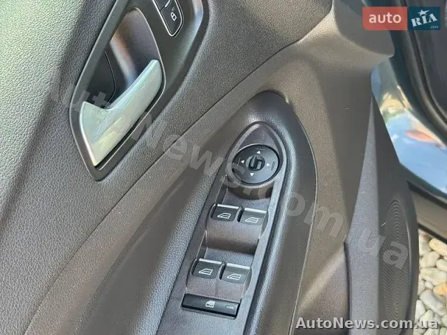 2019 Ford Escape, VIN 1FMCU9HD3KUB70843 — фото 231 (autoria)