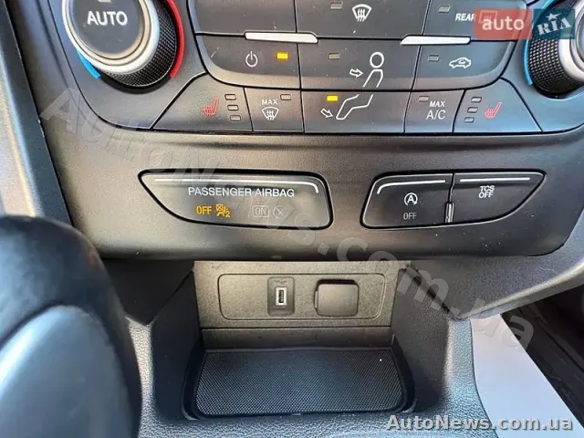 2019 Ford Escape, VIN 1FMCU9HD3KUB70843 — фото 238 (autoria)