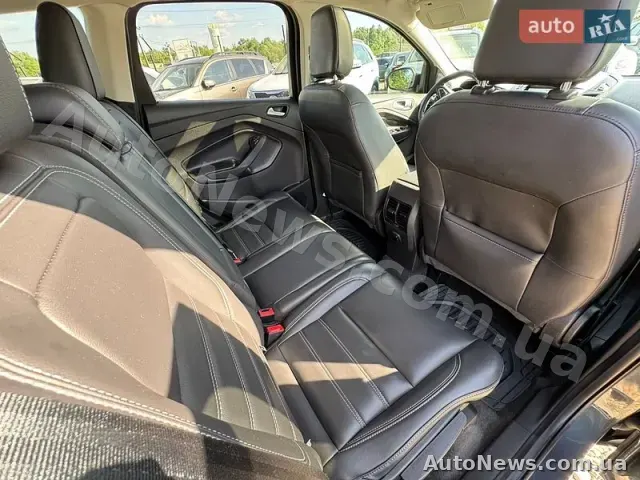 2019 Ford Escape, VIN 1FMCU9HD3KUB70843 — фото 31 (autoria)