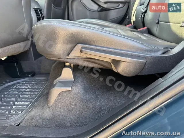 2019 Ford Escape, VIN 1FMCU9HD3KUB70843 — фото 45 (autoria)