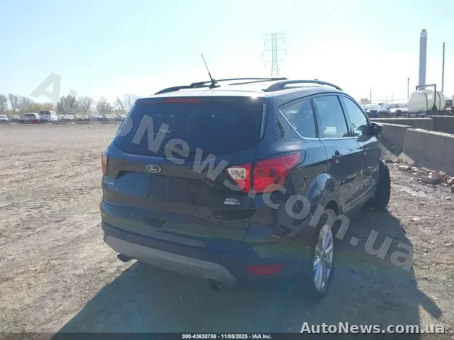 2019 Ford Escape, VIN 1FMCU9HD3KUB70843 — фото 38 (iaai)