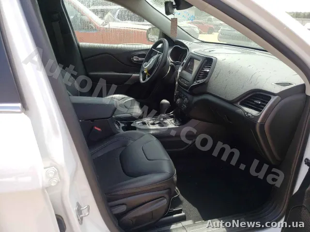 2021 Jeep Cherokee — фото 5 (copart)