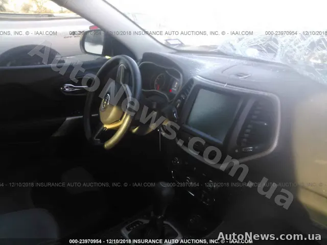 2017 Jeep Cherokee, VIN 1C4PJLCB0JD604961, nr rej. КА7465ІІ — zdjęcie 5 (iaai)
