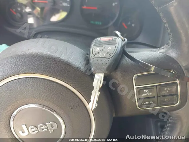 2013 Jeep Compass — фото 11 (iaai)