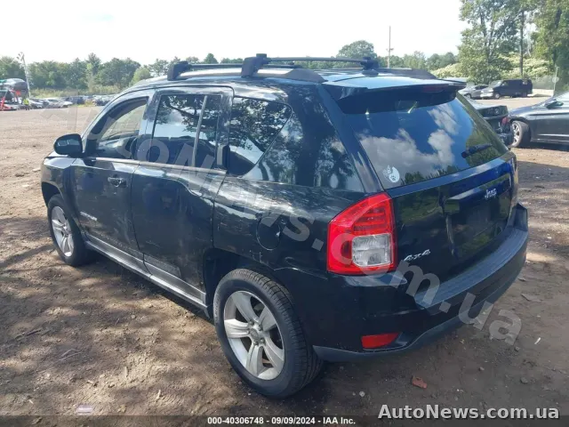 2013 Jeep Compass — фото 3 (iaai)