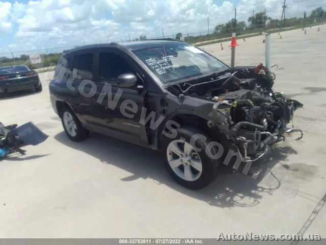 2017 Jeep Compass — фото 1 (iaai)