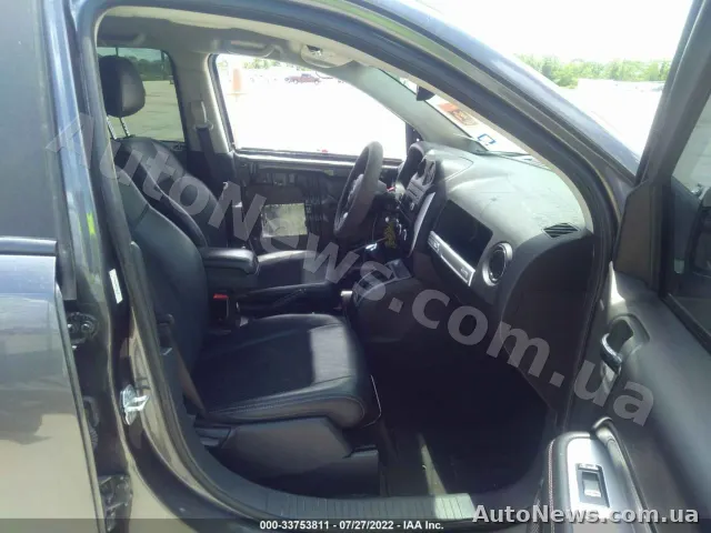 2017 Jeep Compass — фото 5 (iaai)
