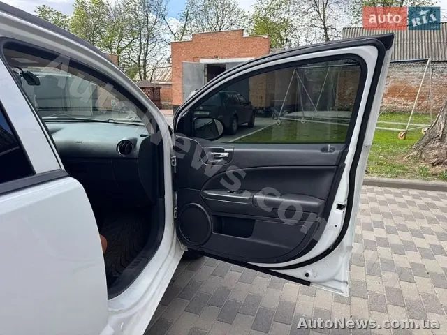 2011 Dodge Caliber — фото 34 (autoria)