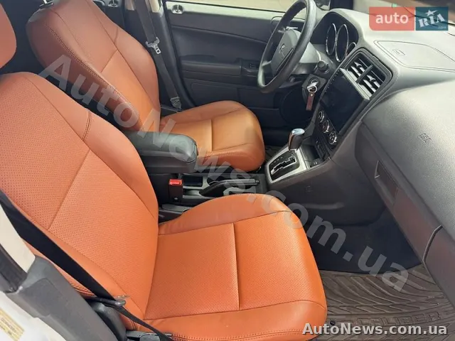 2011 Dodge Caliber — фото 36 (autoria)