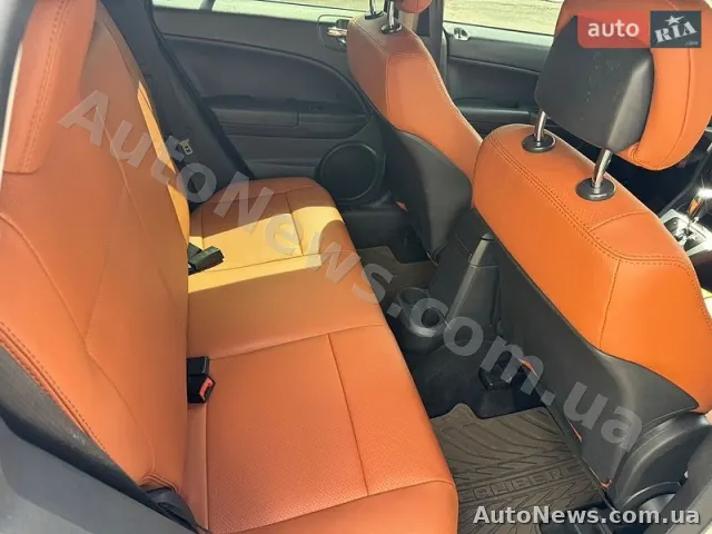 2011 Dodge Caliber — фото 39 (autoria)