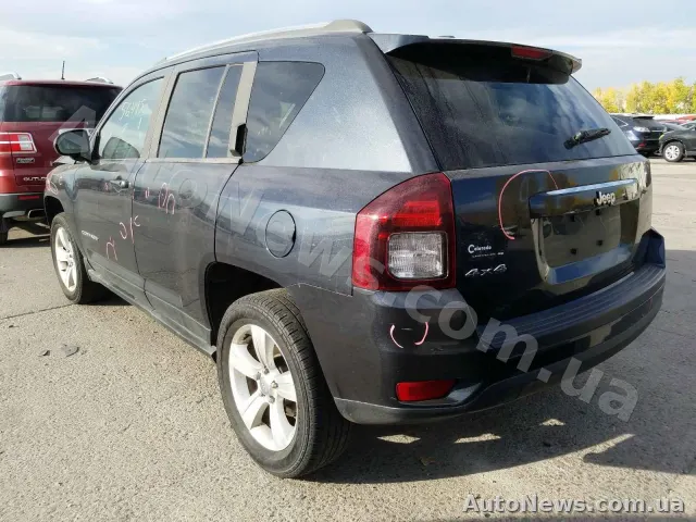 2014 Jeep Compass — zdjęcie 3 (copart)