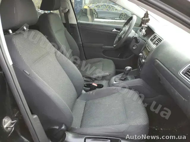 2010 Volkswagen Jetta, VIN 3VW2K7AJ3BM042856, nr rej. ВІ6022НТ — zdjęcie 5 (copart)