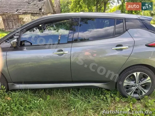 2020 Nissan Leaf, VIN 1N4BZ1DPXLC304876 — фото 1 (autoria)