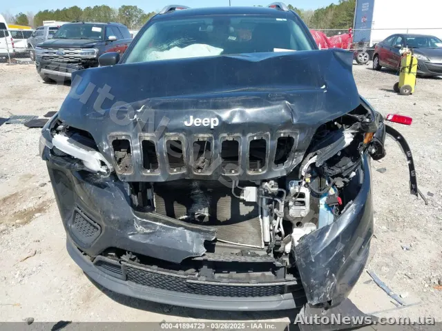 2020 Jeep Cherokee — фото 11 (iaai)