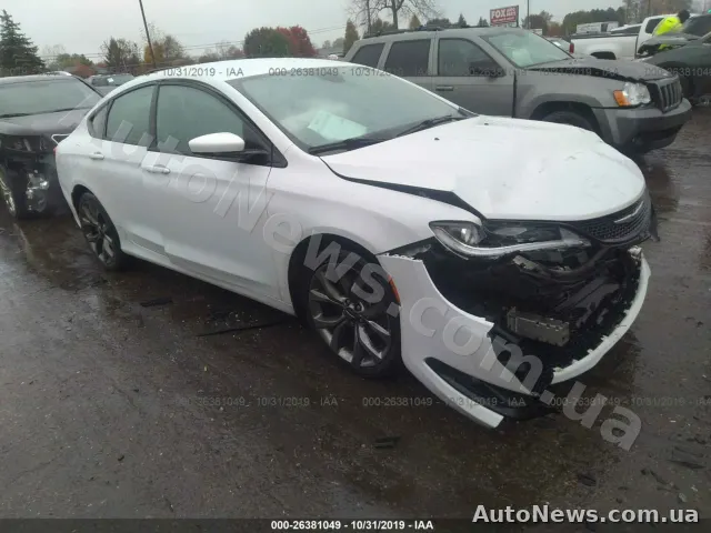 2015 Chrysler 200 — photo 1 (iaai)