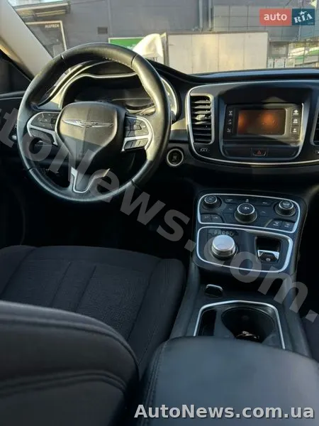 2014 Chrysler 200 — фото 10 (autoria)