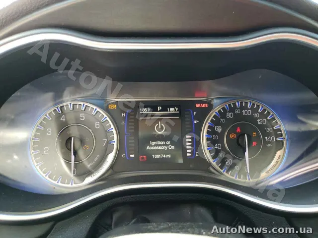 2015 Chrysler 200 — фото 9 (copart)
