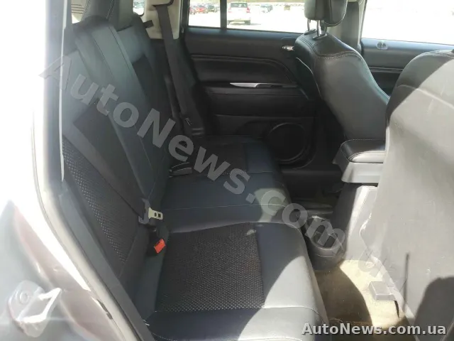 2016 Jeep Compass — фото 6 (copart)