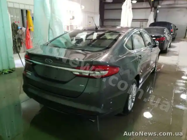 2016 Ford Fusion, VIN 3FA6P0PU1HR268412, nr rej. ВС0557РМ — zdjęcie 4 (copart)