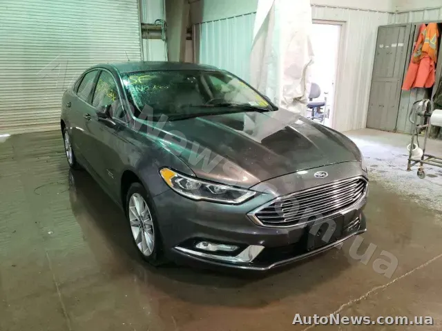 2016 Ford Fusion, VIN 3FA6P0PU1HR268412, держномер ВС0557РМ — фото 1 (copart)