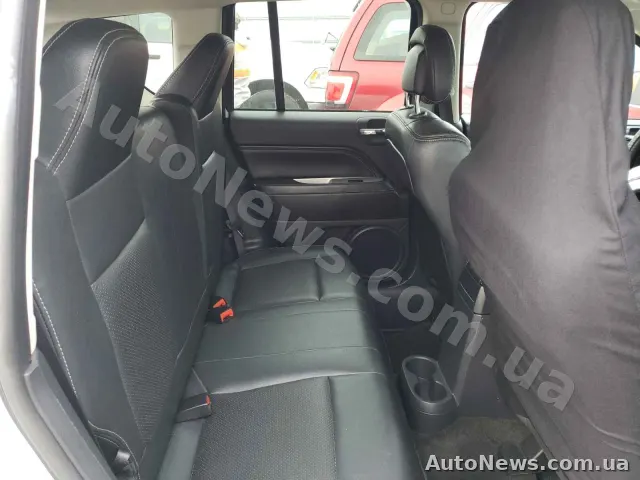 2016 Jeep Compass — photo 6 (copart)