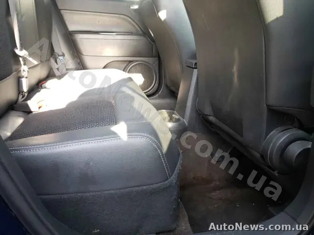 2015 Jeep Compass — zdjęcie 16 (copart)