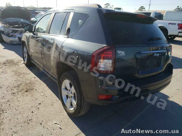 2013 Jeep Compass, VIN 1C4NJCEA0ED645768, nr rej. АЕ4927ХА — zdjęcie 3 (copart)