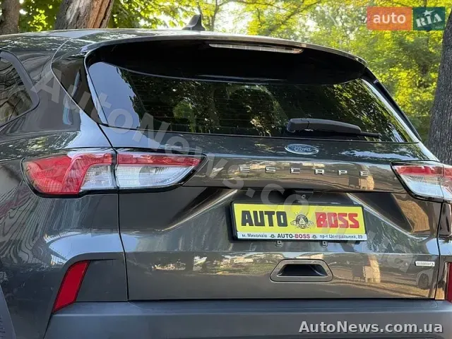 2020 Ford Escape, VIN 1FMCU0F65LUB89315 — photo 13 (autoria)