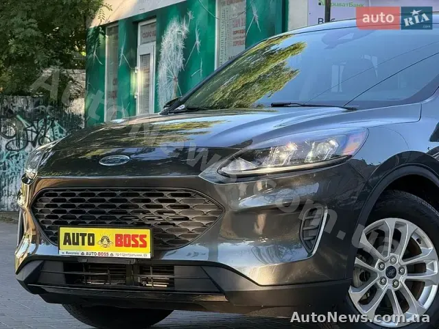 2020 Ford Escape, VIN 1FMCU0F65LUB89315 — photo 3 (autoria)
