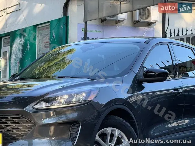 2020 Ford Escape, VIN 1FMCU0F65LUB89315 — photo 4 (autoria)